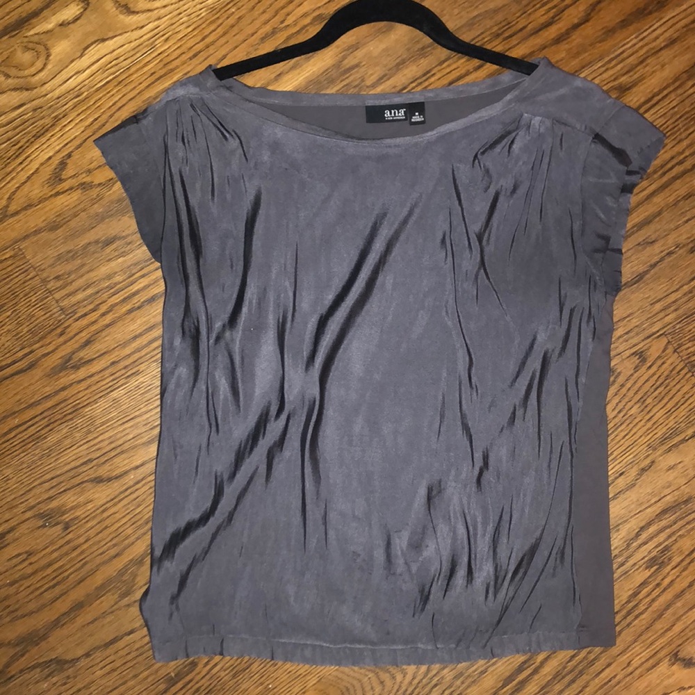 Ana professional top.